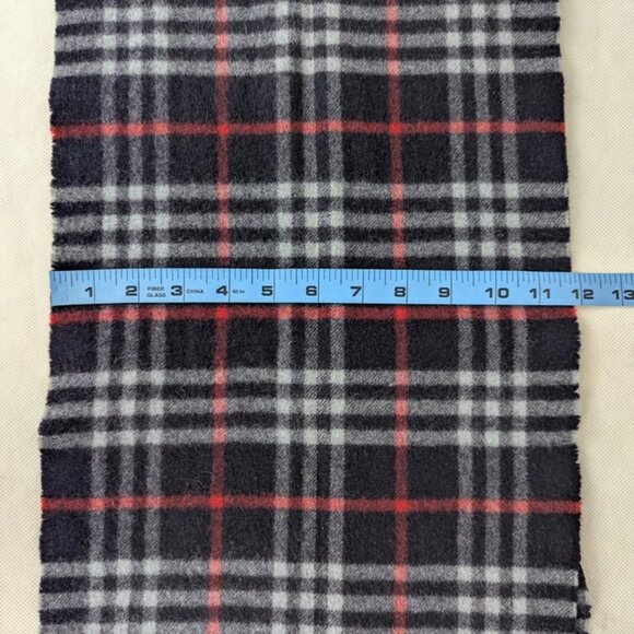 Used Burberry's Scarf Blue – Unisex Lambswool Check – Luxury Warm Winter Fashion - Picture 7 of 7